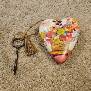 Heart-Shaped Floral Trinket  Multicolor